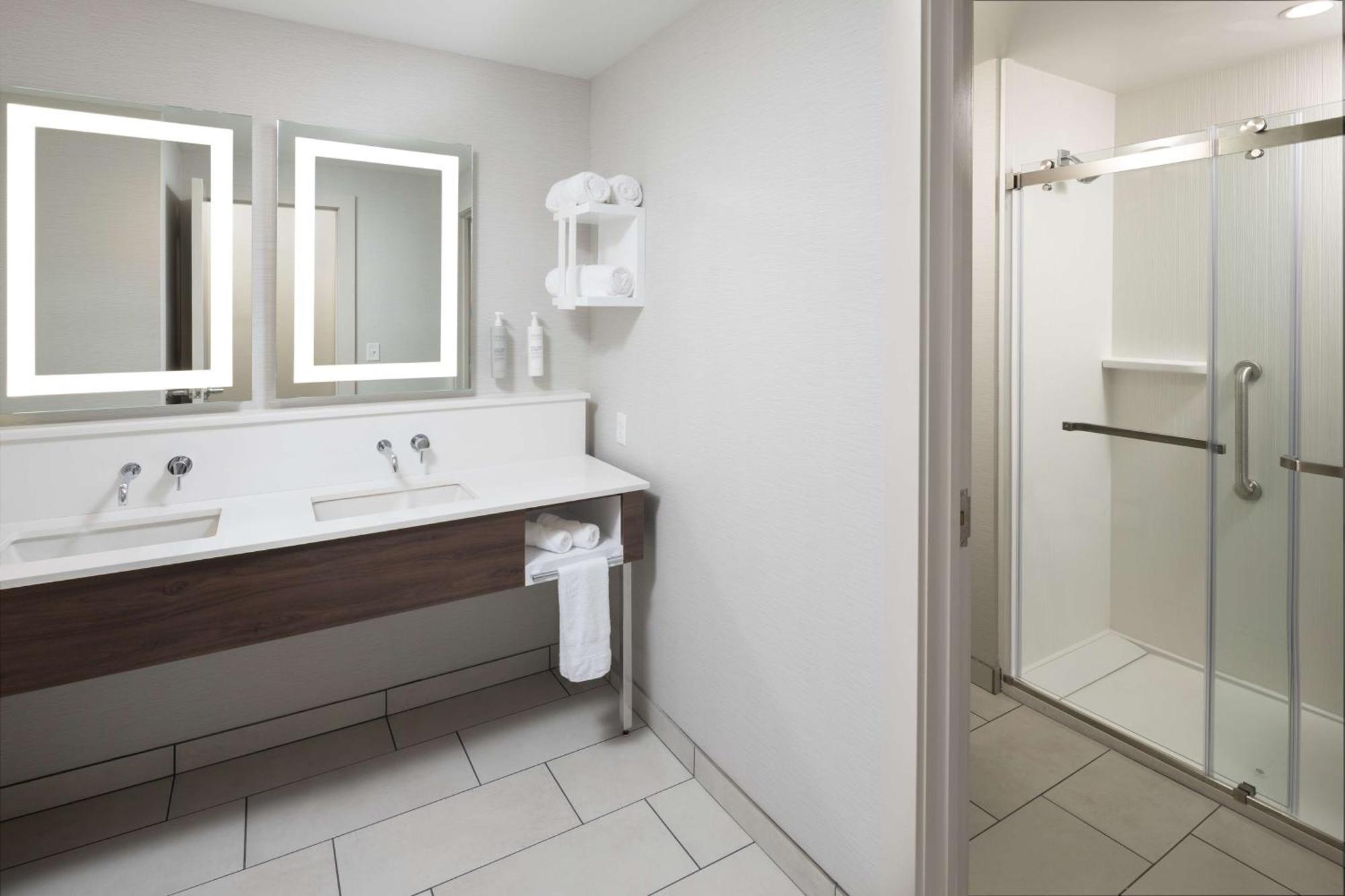 Hampton Inn & Suites Rochester Downtown ภายนอก รูปภาพ