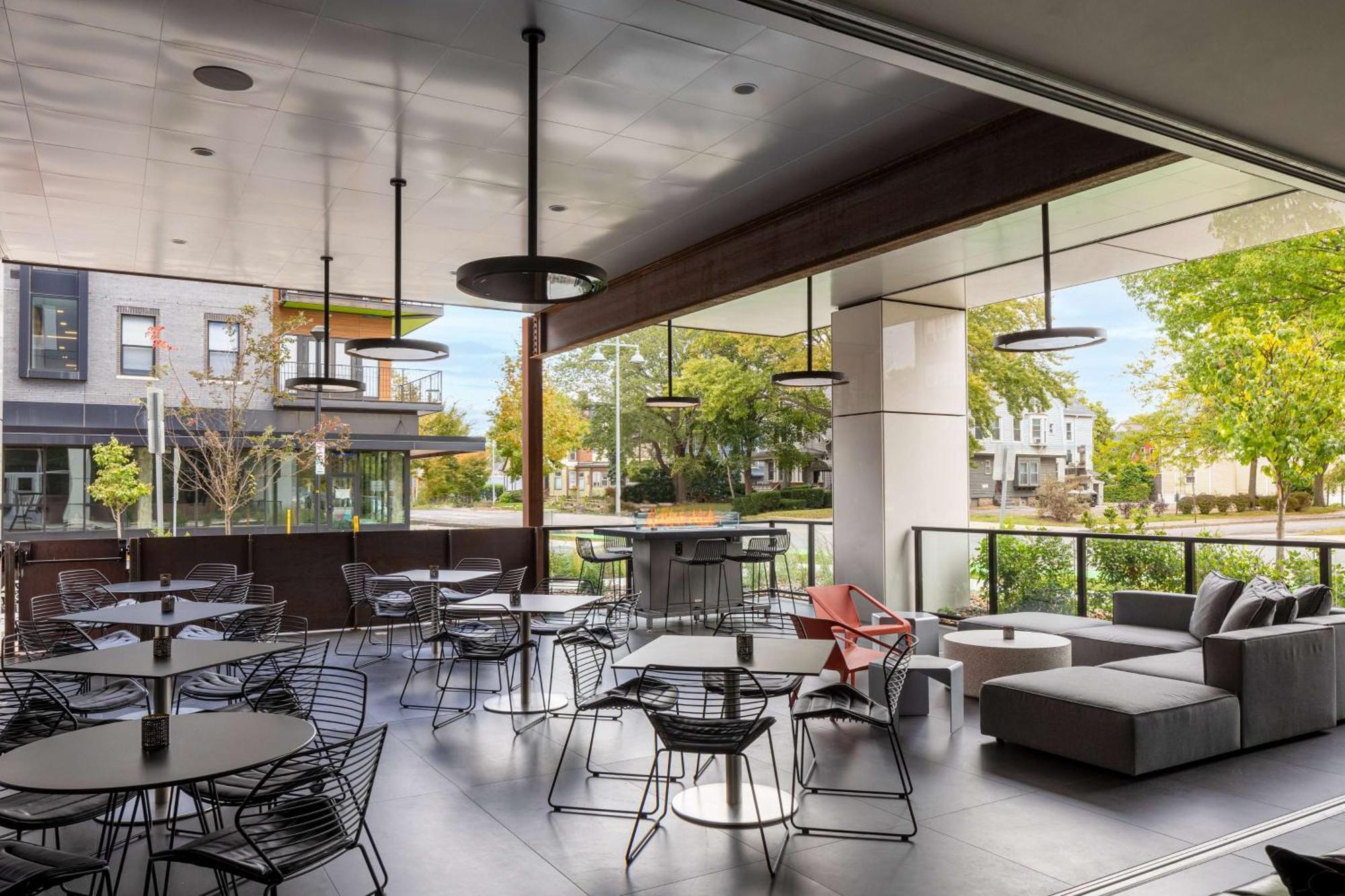 Hampton Inn & Suites Rochester Downtown ภายนอก รูปภาพ