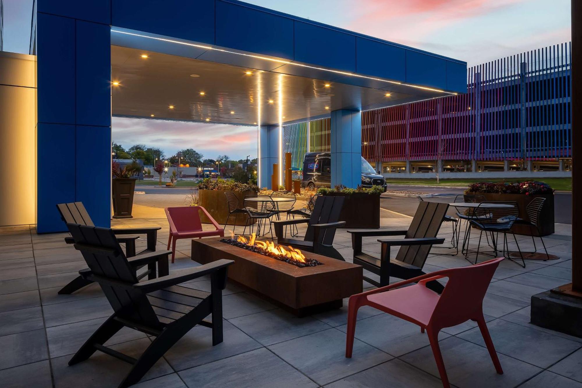 Hampton Inn & Suites Rochester Downtown ภายนอก รูปภาพ