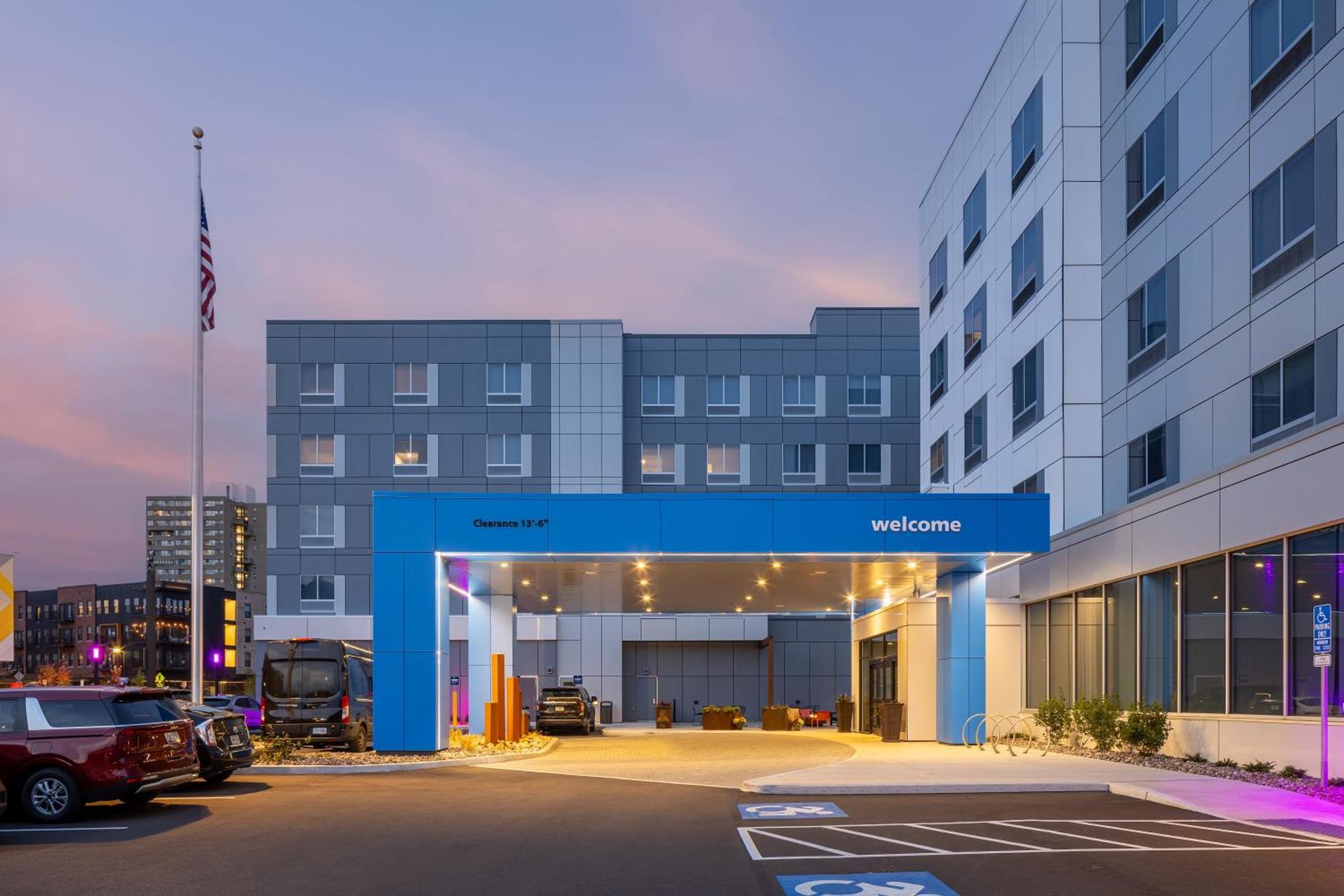 Hampton Inn & Suites Rochester Downtown ภายนอก รูปภาพ